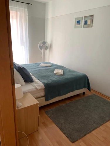 HI Downtown Apartment A12