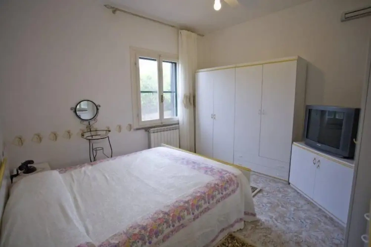 2 Bedrooms Cottage