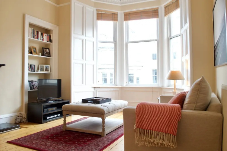 Spacious 1 Bedroom Stockbridge Flat