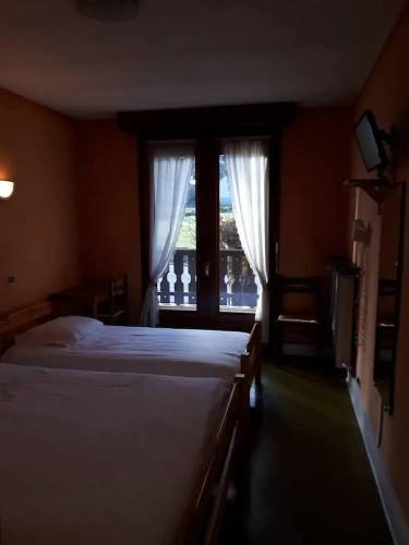 Economy Twin room with balcony