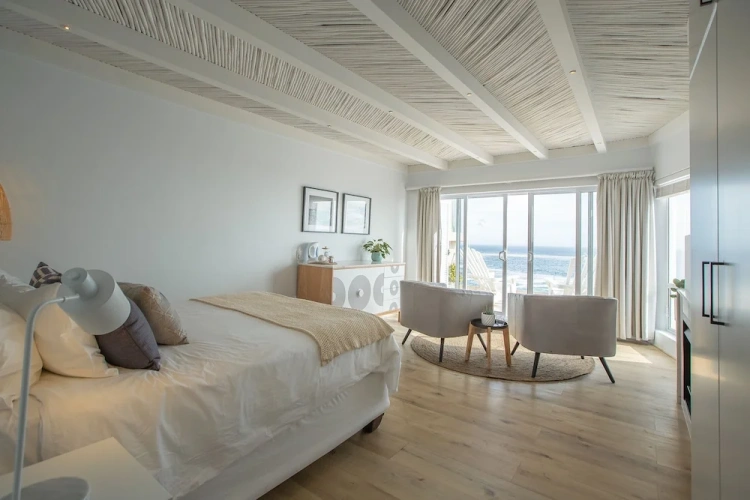 Deluxe Double room with balcony and with sea view