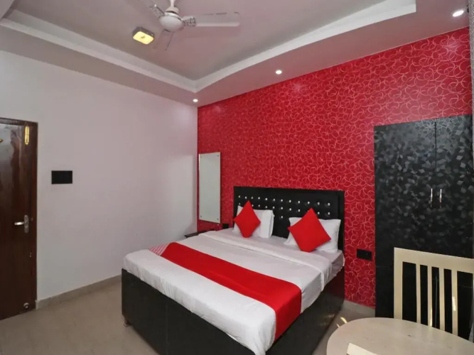 Mansi Guest House By OYO Rooms
