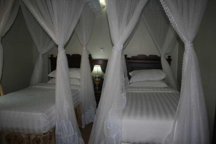 Standard Twin room with balcony