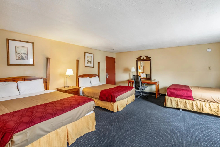 Red Carpet Inn