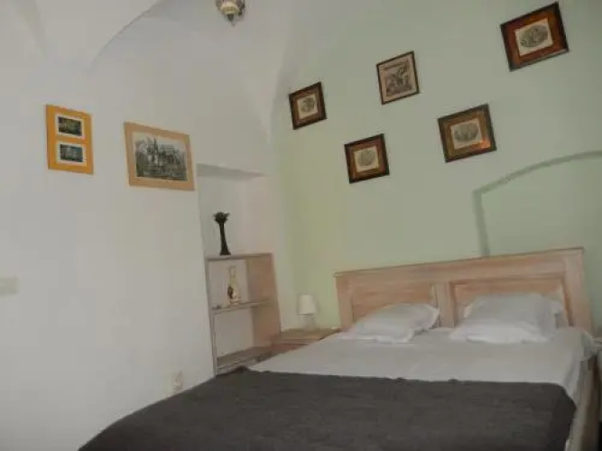 4 Rooms Piata Sfatului