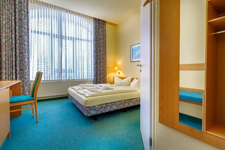 Economy Double room with view