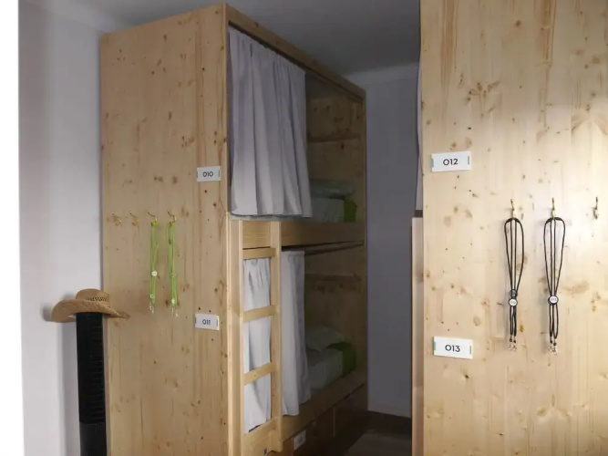 INCOSTA Hostel