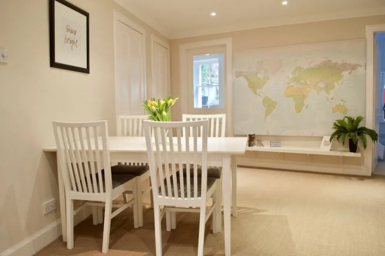 2 Bedroom Flat With A Garden In Bruntsfield