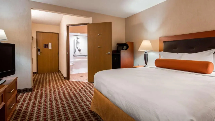 Holiday Inn Express Marion