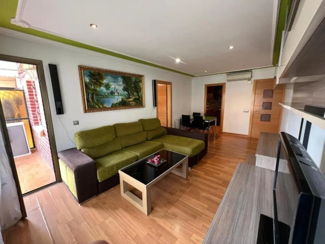 3 Bedrooms Apartment