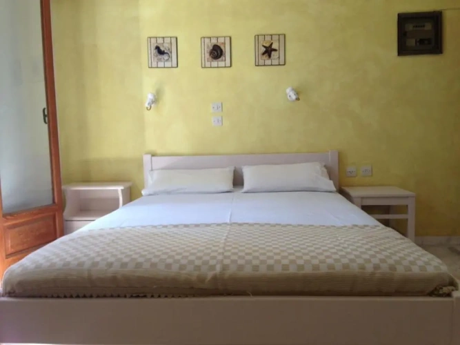 Economy Triple room
