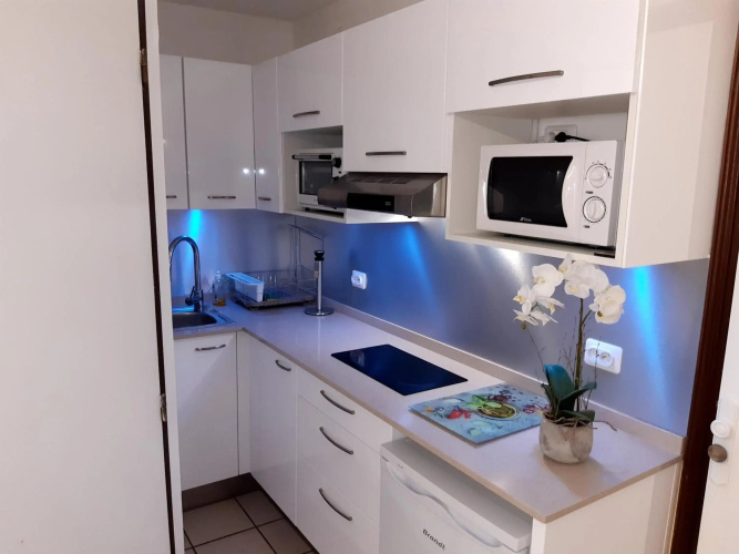Studio Climatisé - Piscine-Plage - 1 à 2 personnes