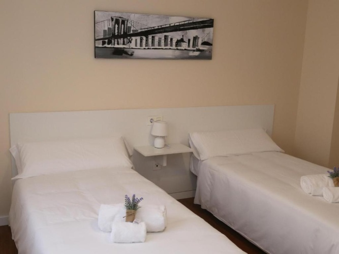 2 Bedrooms Apartment