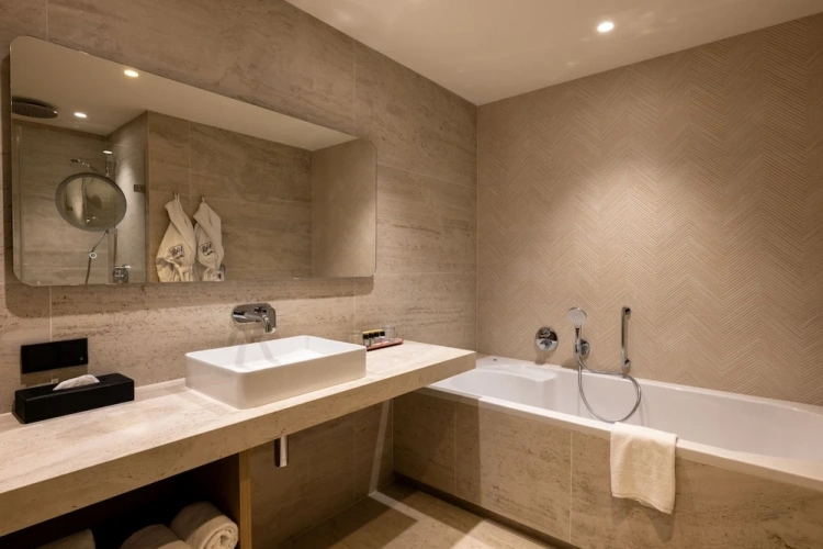 Deluxe room with balcony
