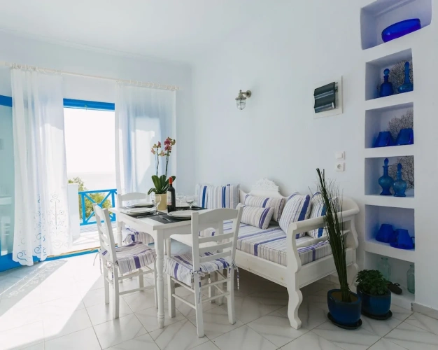 Apartment with balcony