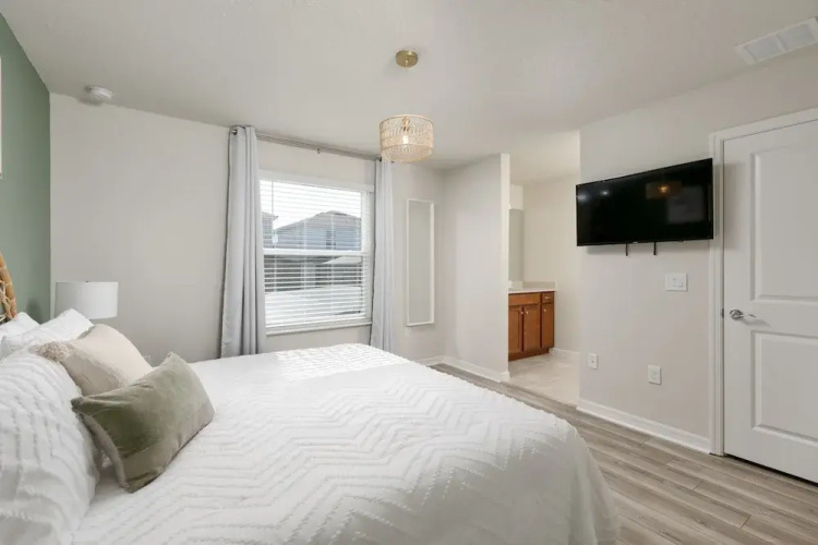 Windsor Wonderland - Boho Disney Retreat