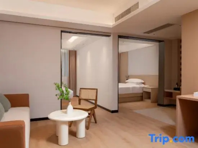 Sanhe Hotel