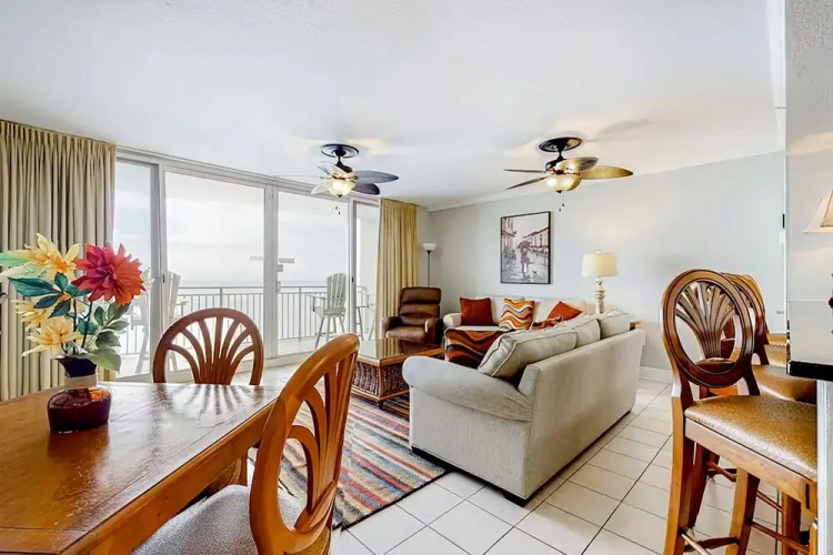 Emerald Beach 2333