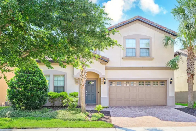 Spacious 8BR Home for Large Group - Pool Games