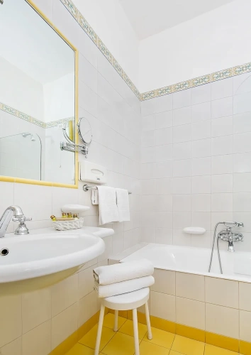 Classic Double room with balcony and with sea view