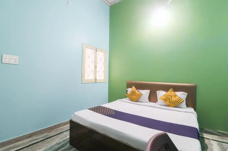 Kumar Kripa Lodging by OYO Rooms
