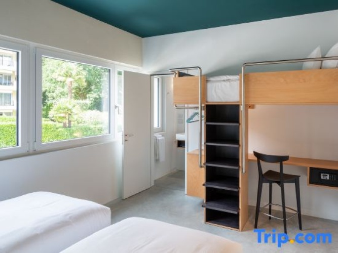 Standard Triple room with mountain view