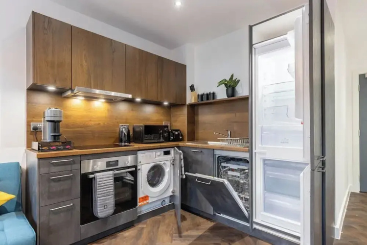 1 Bed Flat - Sleeps 4 - Pets - Parking - Wifi