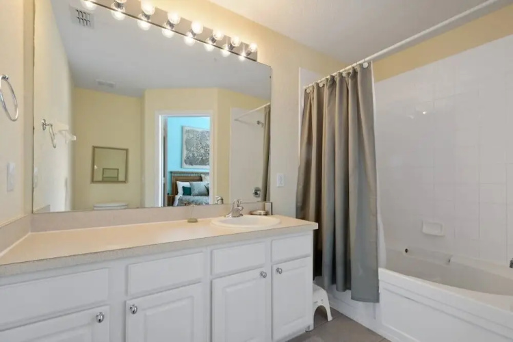 3 Bed 3 Bath Villa w Private Pool - Near Disney