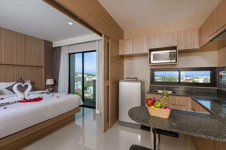 Patong Bay Residence