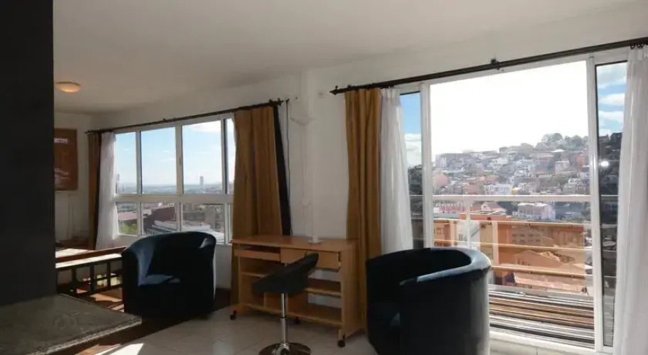 Aina Hotel