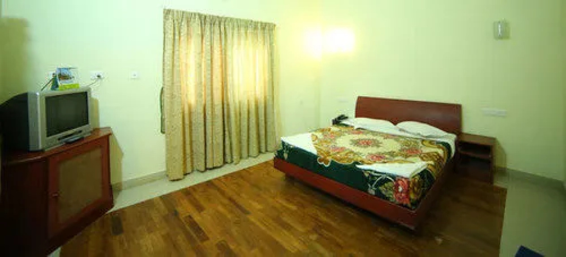 Woodpecker Resort