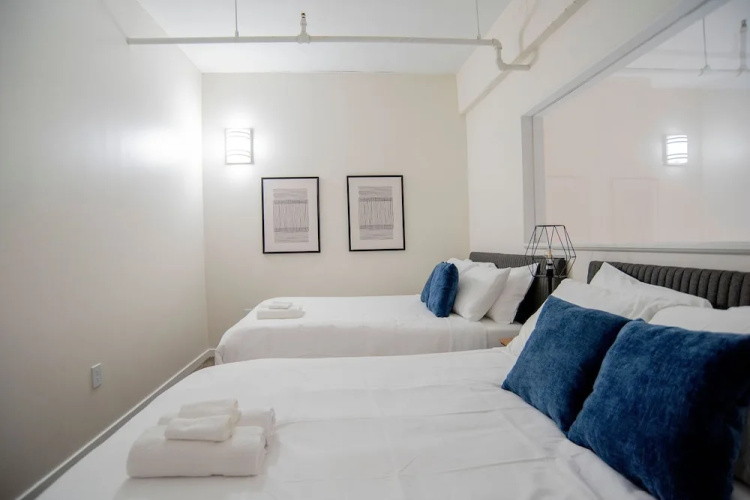 3BR CozySuites TheBlock Skybridge Access