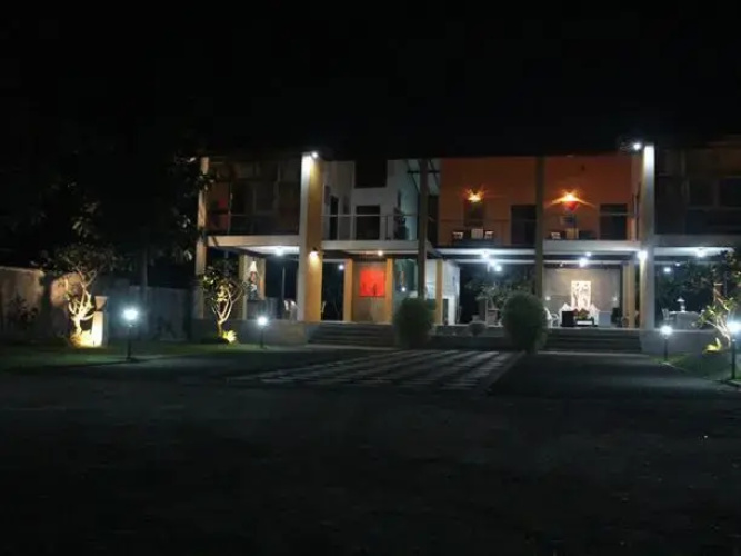Saffron Fields Hotel