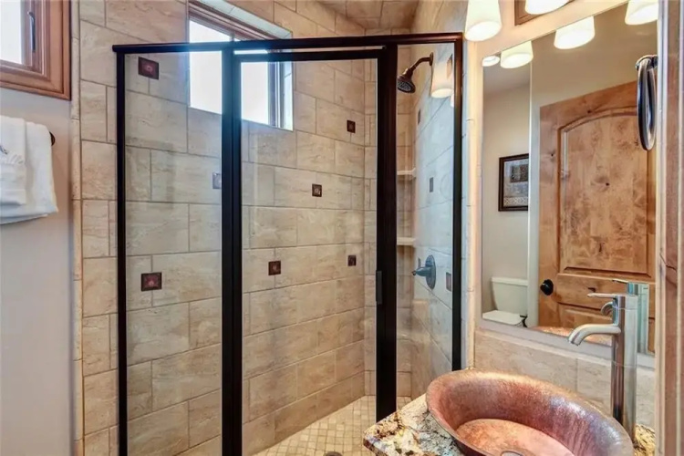 Luxe Alpine Loft Breckenridge Hot Tub