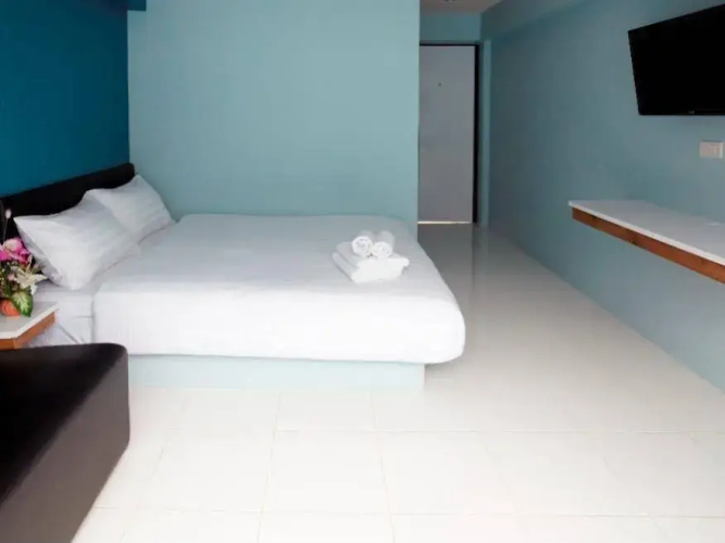 Pool House Service Residence