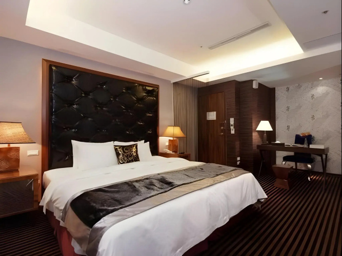 Golden Hotspring Hotel