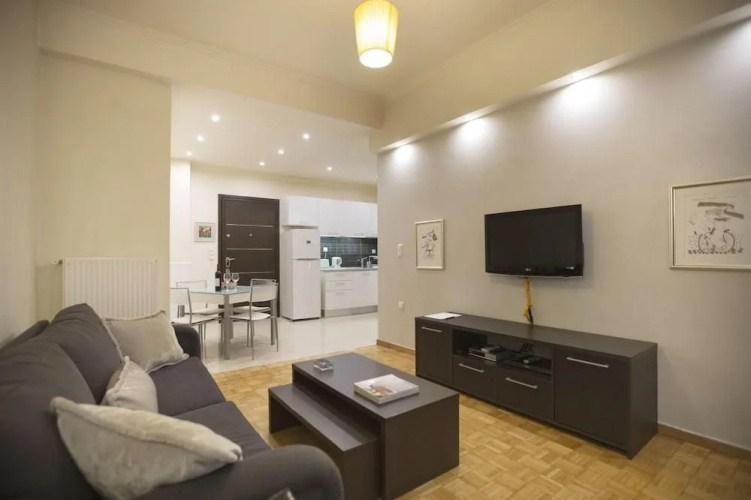 Koukaki Deluxe Apt at Syggrou-Fix