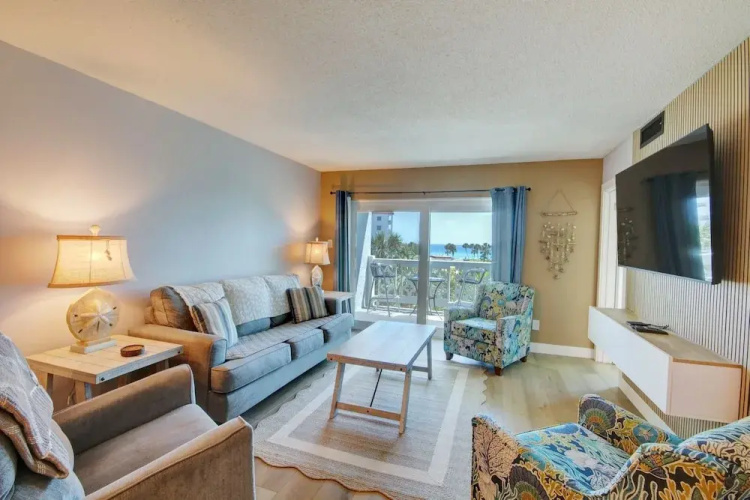 146 El Matador 2 Bedroom Condo