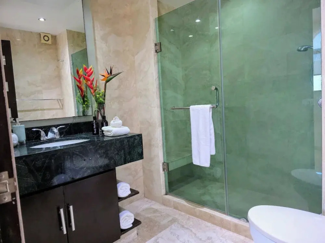 Penthouse moderno hermosa vista al mar