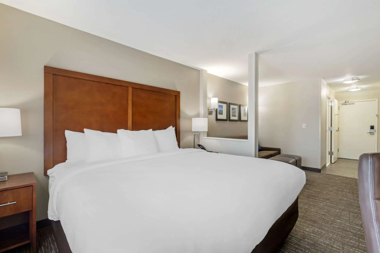 Comfort Inn & Suites Brunswick I-95