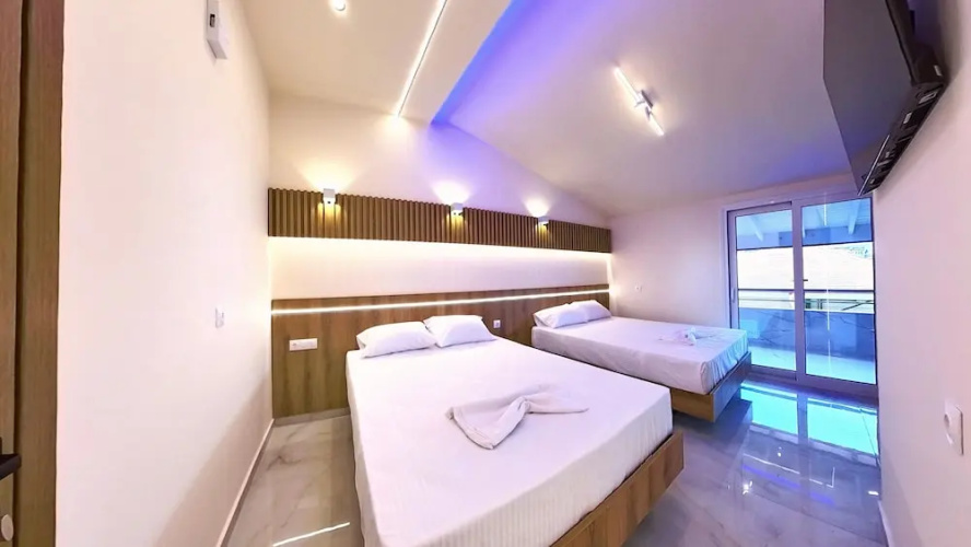 ZOI Girni – Seaside Hotel