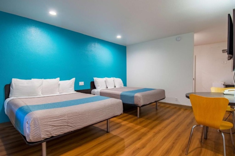 Deluxe Quadruple room