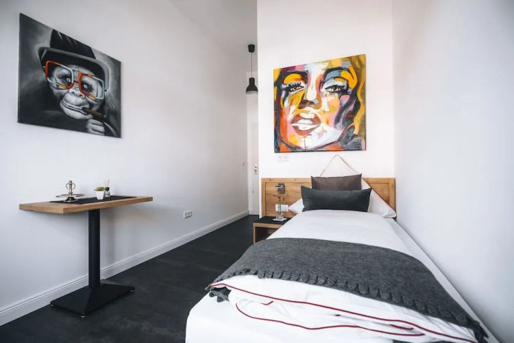 Sleep Point Hotel