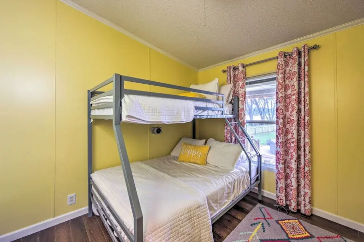 Lakefront Mabank Gem w/ Sunset Views: Pets Welcome