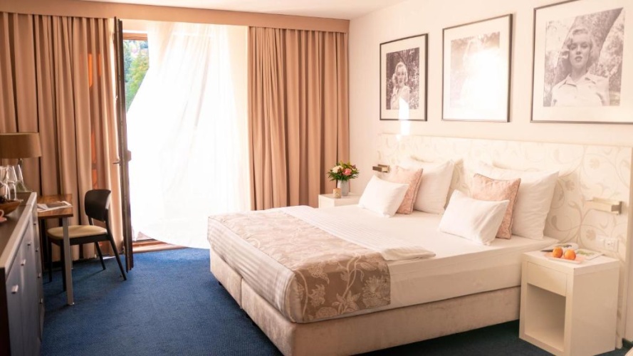 Superior Double room with balcony