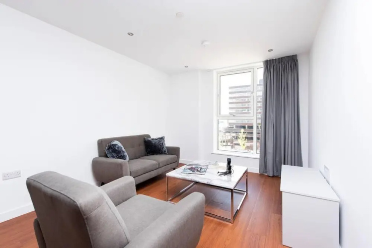 Contemporary and Stylish 1BR flat