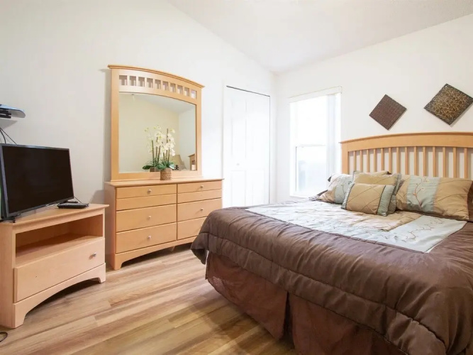 4 Bed 428