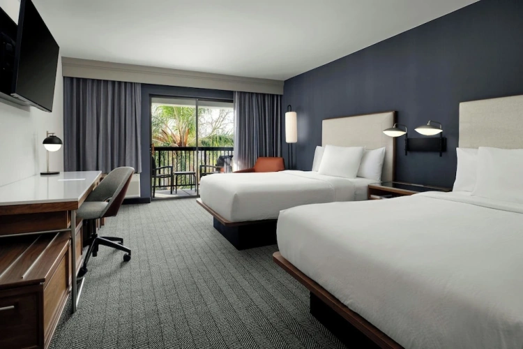 Standard Quadruple room with balcony