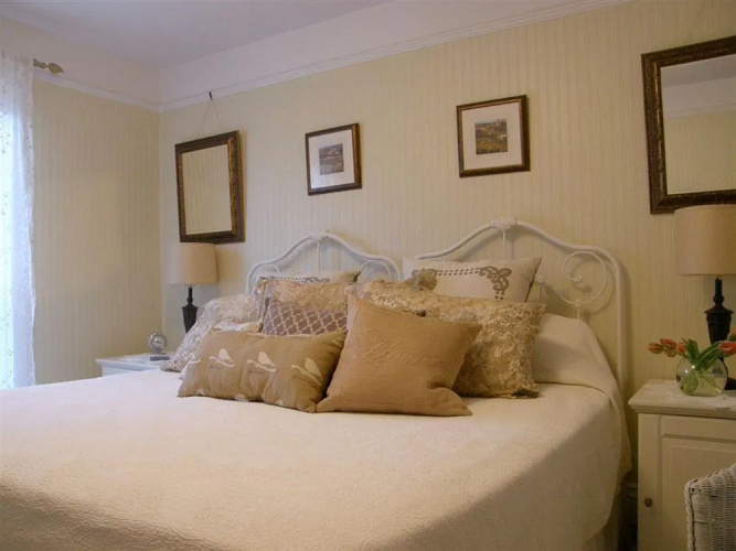 Fisher House Victoria Bed and Breakfast
