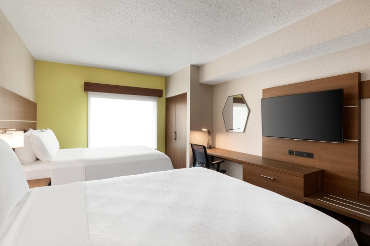 Quadruple Suite